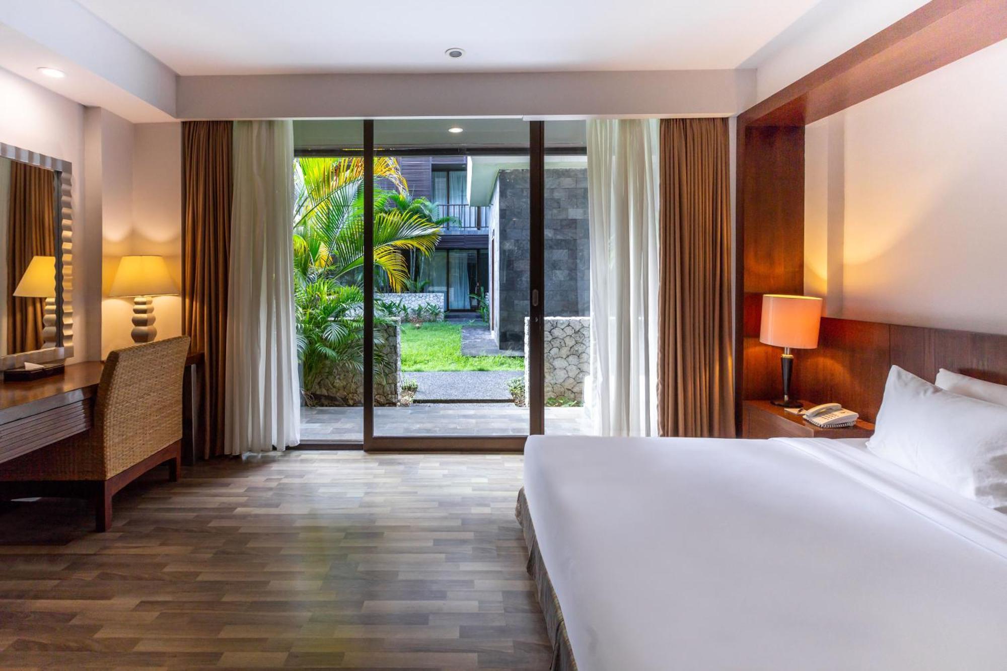 Le Grande Bali Hotell Uluwatu Exteriör bild Deluxe Room