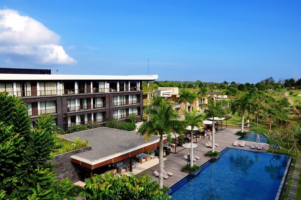 Le Grande Bali Hotell Uluwatu Exteriör bild The hotel's main building